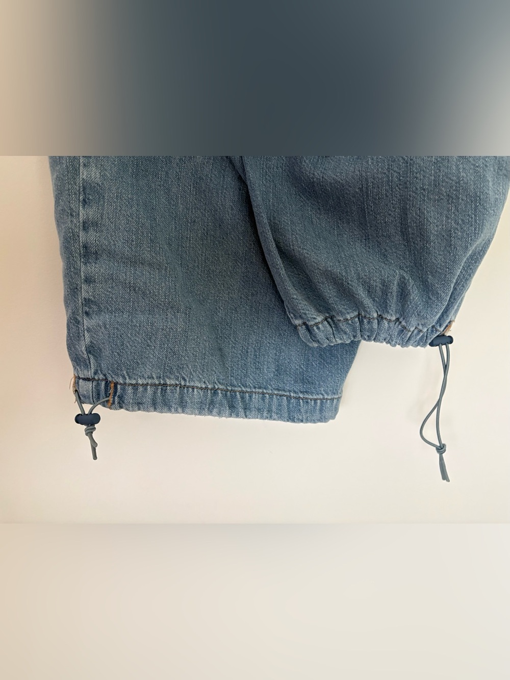 Good American Light Blue Baggy Jeans - Picture 4 of 6